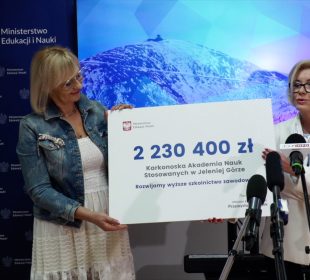 Ponad dwa miliony dla KANS i nowe kierunki Ponad dwa miliony dla KANS i nowe kierunki