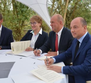 Cztery samorządy razem dla ratowania Odry. Marszałkowie nadodrzańskich regionów podpisali Porozumienie