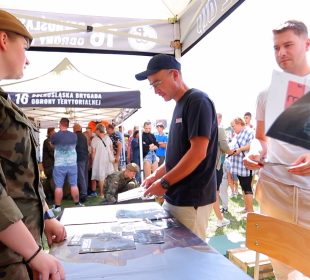 Piknik wojskowy w Jeleniej Górze Piknik wojskowy w Jeleniej Górze