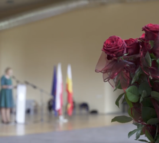 Zainaugurowano rok szkolny w Jeleniej Górze Zainaugurowano rok szkolny w Jeleniej Górze