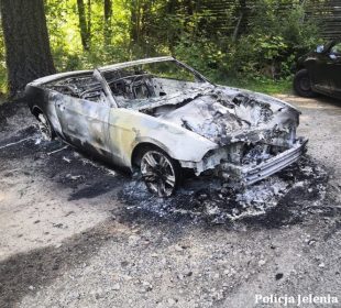 Podpalił auto pokrzywdzonego za to, że spotkał się z jego partnerką