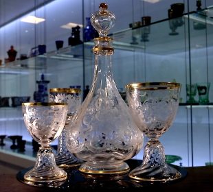 Królewskie szkła w Muzeum Karkonoskim Królewskie szkła w Muzeum Karkonoskim