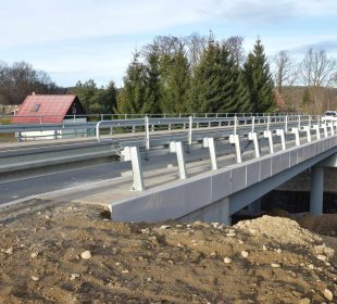 Zadanie “Przebudowa mostu w ciągu drogi powiatowej w Mysłakowicach” zakończone Zadanie “Przebudowa mostu w ciągu drogi powiatowej w Mysłakowicach” zakończone