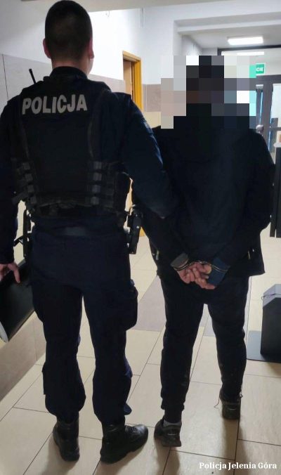 Groził byłej partnerce, a także poprzebijał opony w jej aucie. Teraz ma zakaz zbliżania się i kontaktowania z nią Groził byłej partnerce, a także poprzebijał opony w jej aucie. Teraz ma zakaz zbliżania się i kontaktowania z nią