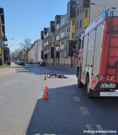 Groźne zdarzenie z udałem rowerzysty. Policja apeluje o ostrożność Groźne zdarzenie z udałem rowerzysty. Policja apeluje o ostrożność