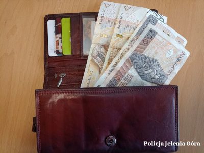 Udawał uczciwego – kamera pokazała jednak coś innego Udawał uczciwego – kamera pokazała jednak coś innego