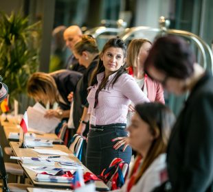 Odkryj możliwości rozwoju zawodowego podczas Transgranicznej Giełdy Pracy w Jeleniej Górze!