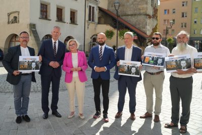 Prawo i Sprawiedliwość mówi o bezrobociu i przypomina rządy Donalda Tuska